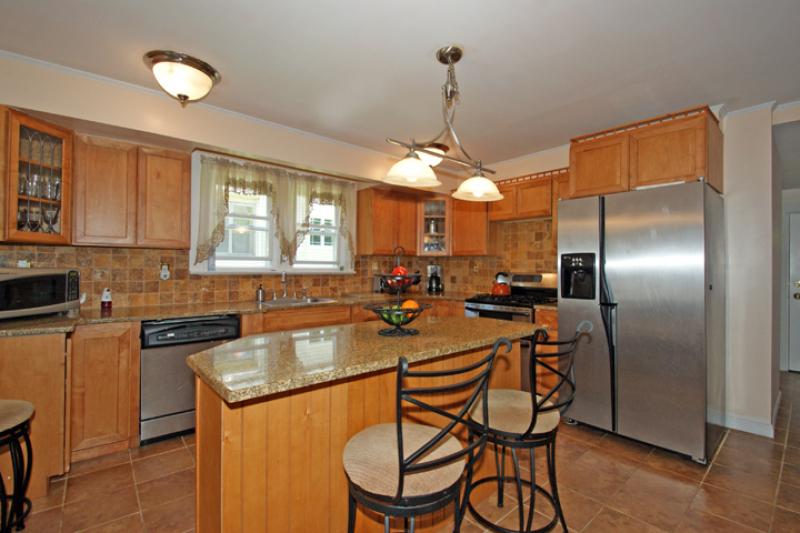 MLS #/Web ID: 2725648