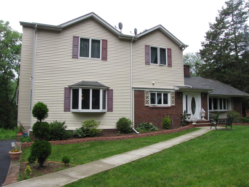 13 BOGERT RD