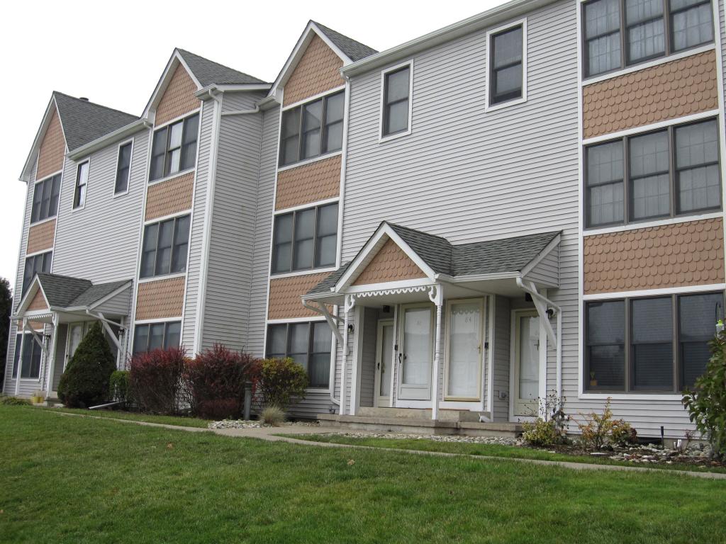 86 HERITAGE LN