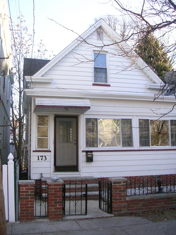 MLS #/Web ID: 2616149