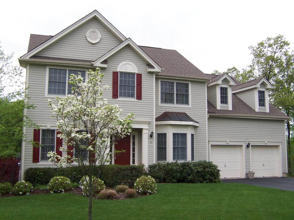10 STONE MOUNTAIN CT