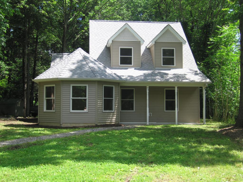 35 RIVER RD