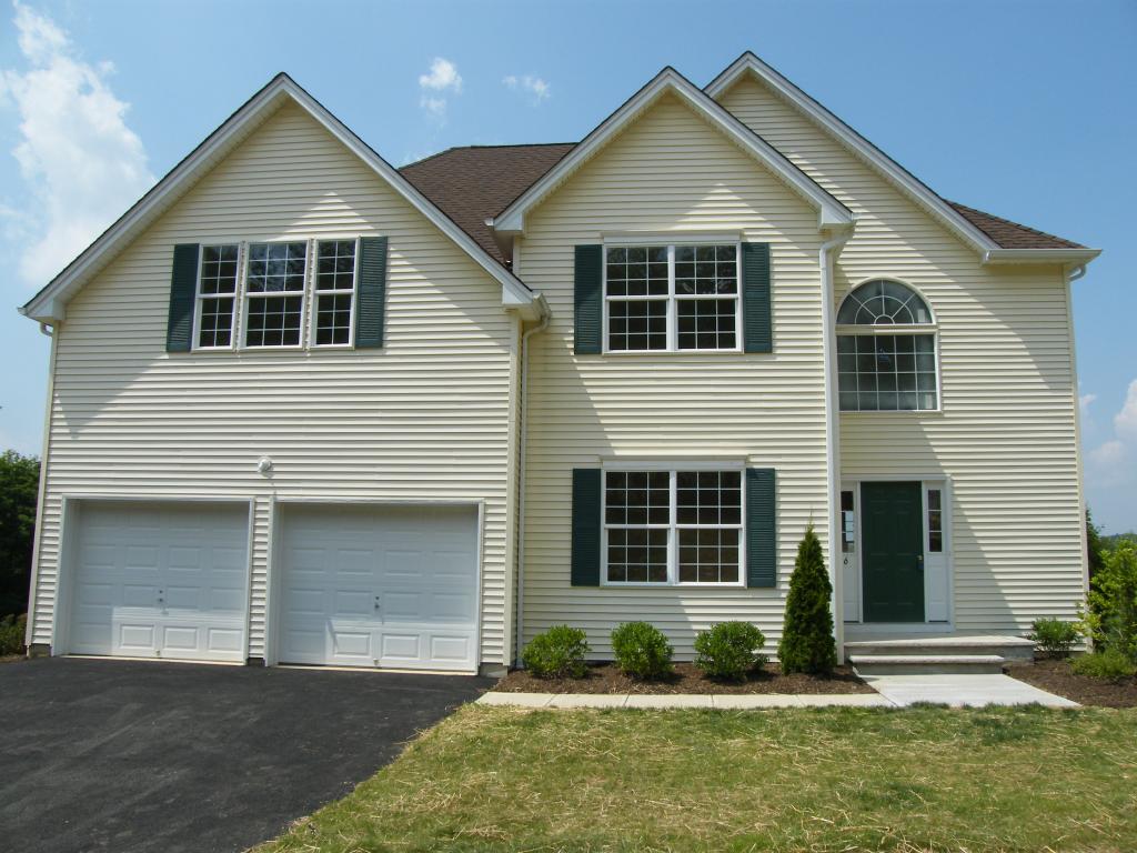 61 BOWERS DR