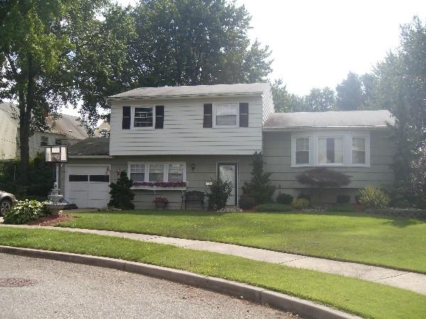 MLS #/Web ID: 2706849