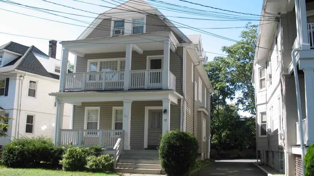 12 SUMMIT AVE