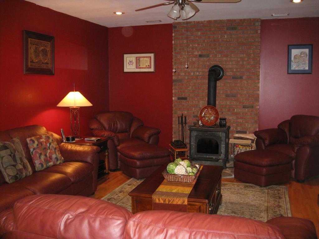 32 DEWEY LN