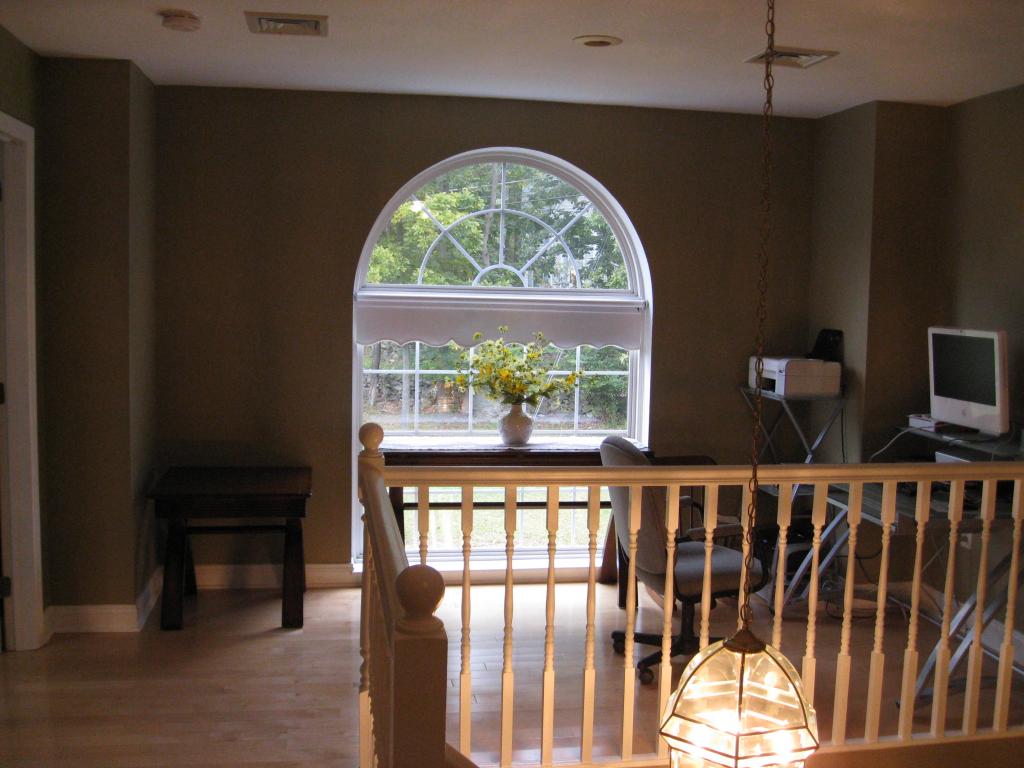 32 DEWEY LN
