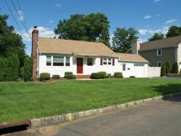 52 WENDELL PL