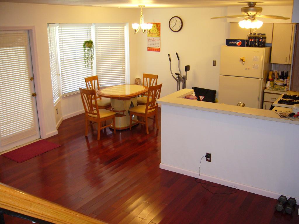 276 COZZENS CT