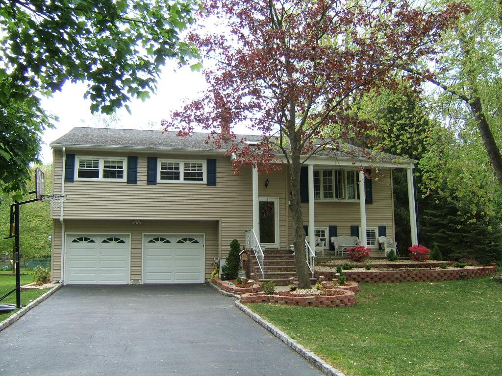97 FERNDALE DR