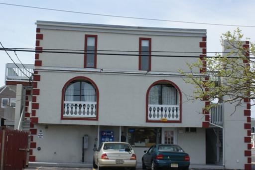 135 Grant Avenue