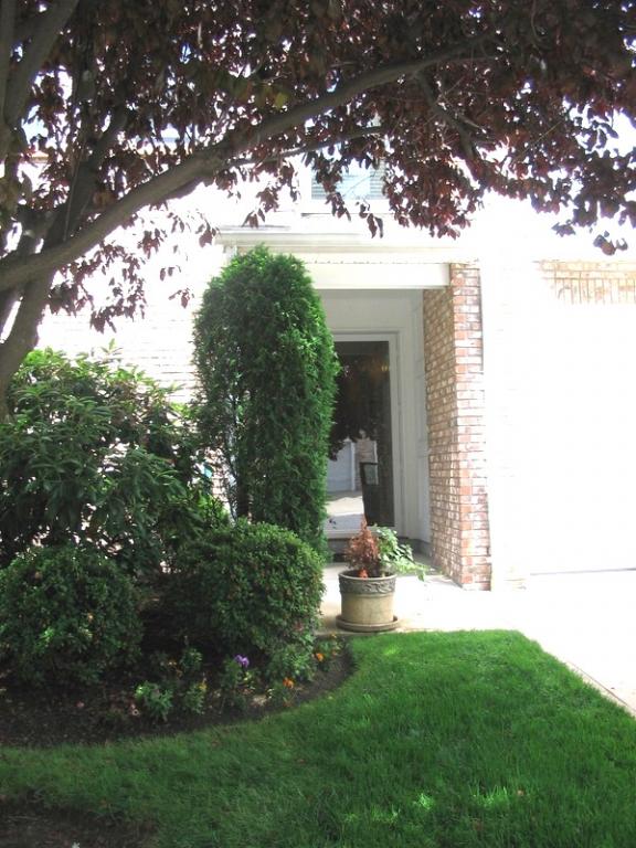 8 Hidden Pond Ct.