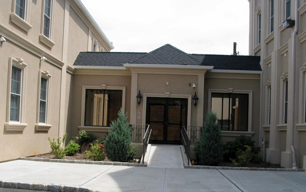 MLS #/Web ID: 2691250