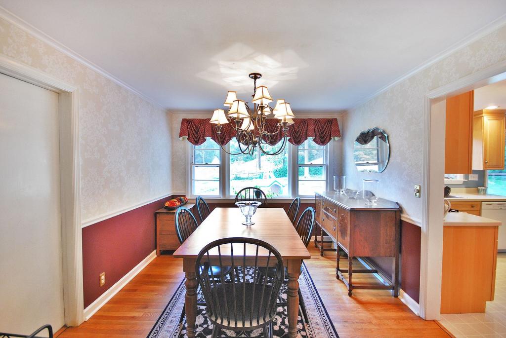 6 WINDSOR RD