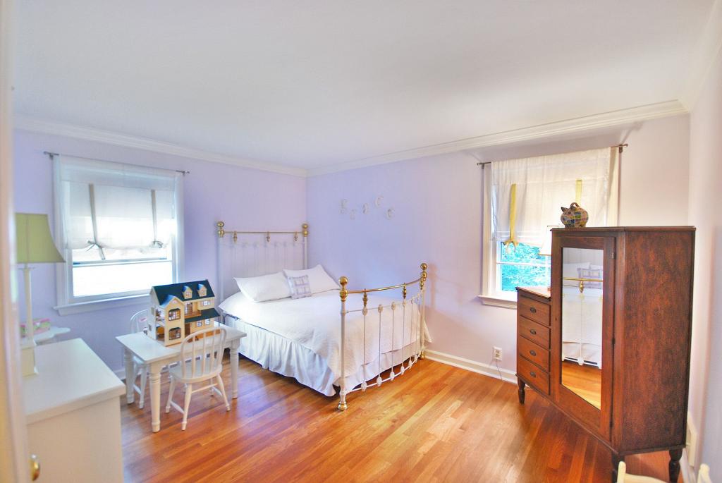 6 WINDSOR RD