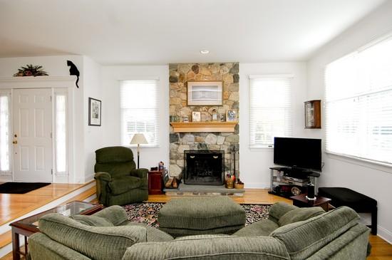MLS #/Web ID: 2717150