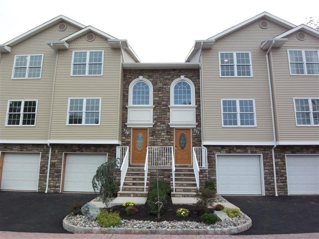 MLS #/Web ID: 2718550
