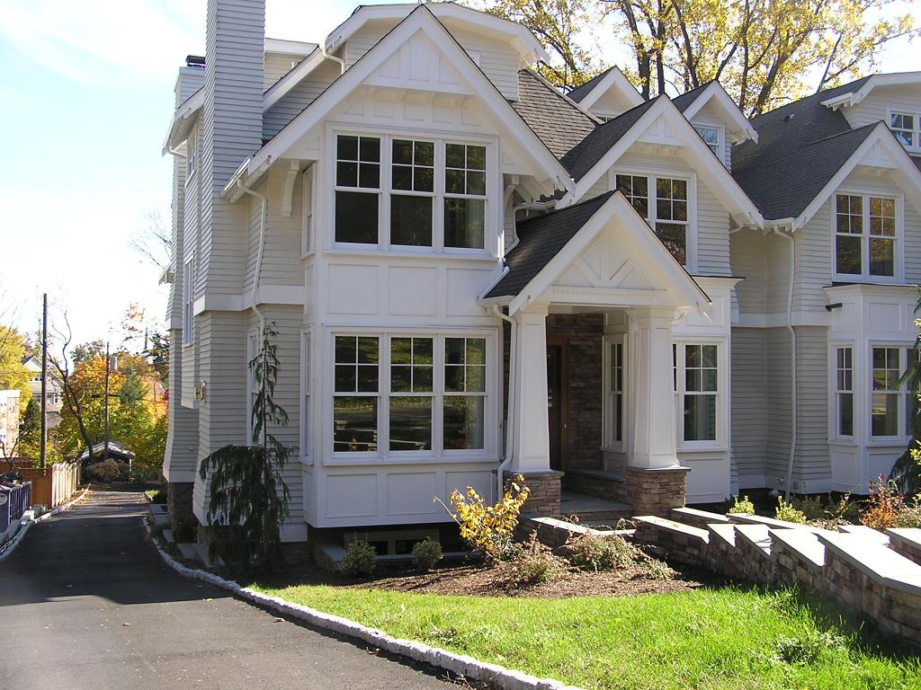 MLS #/Web ID: 2724050