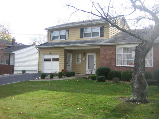 MLS #/Web ID: 2725750