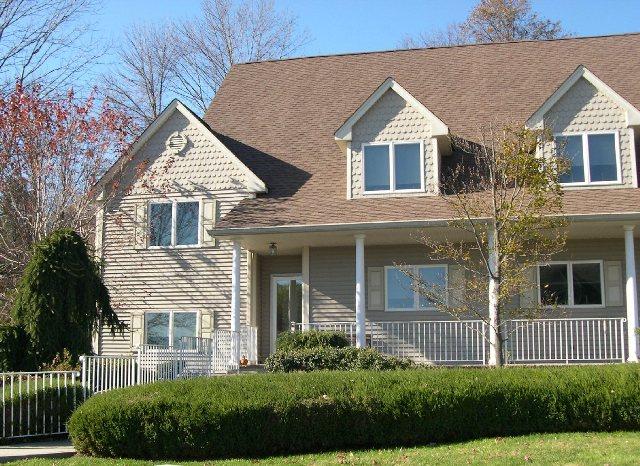 163 TOWN CENTER DR