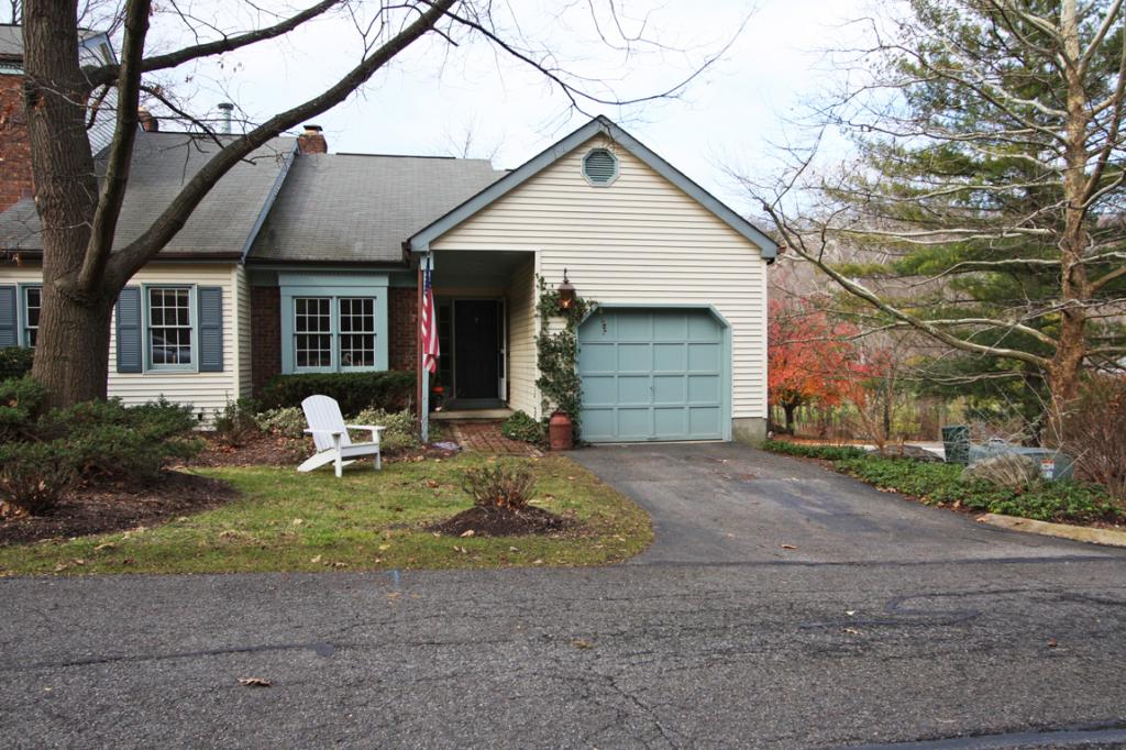77 GOLDFINCH WAY