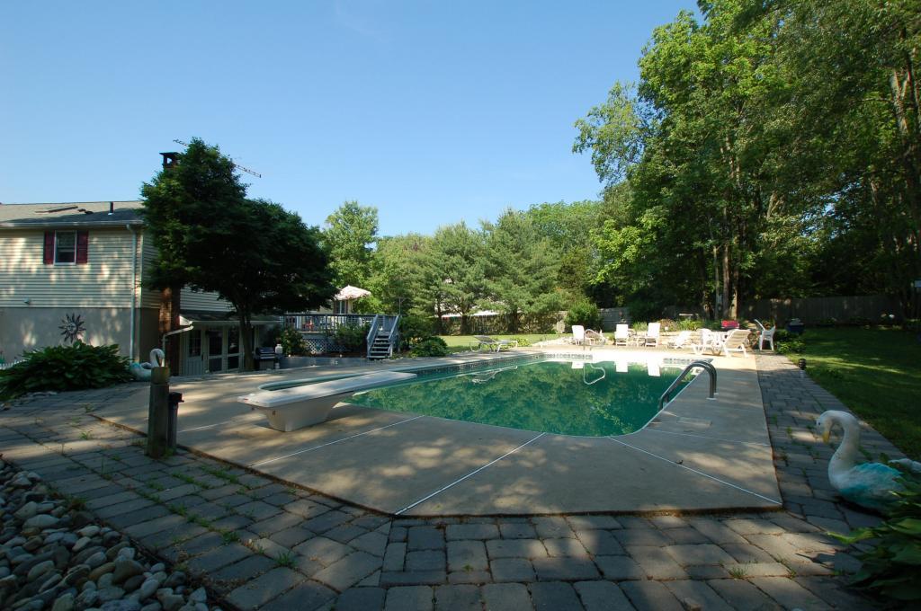 MLS #/Web ID: 2650151