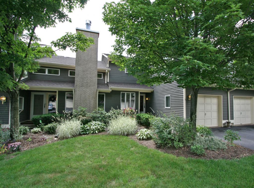 13 MISSION HILLS ROAD