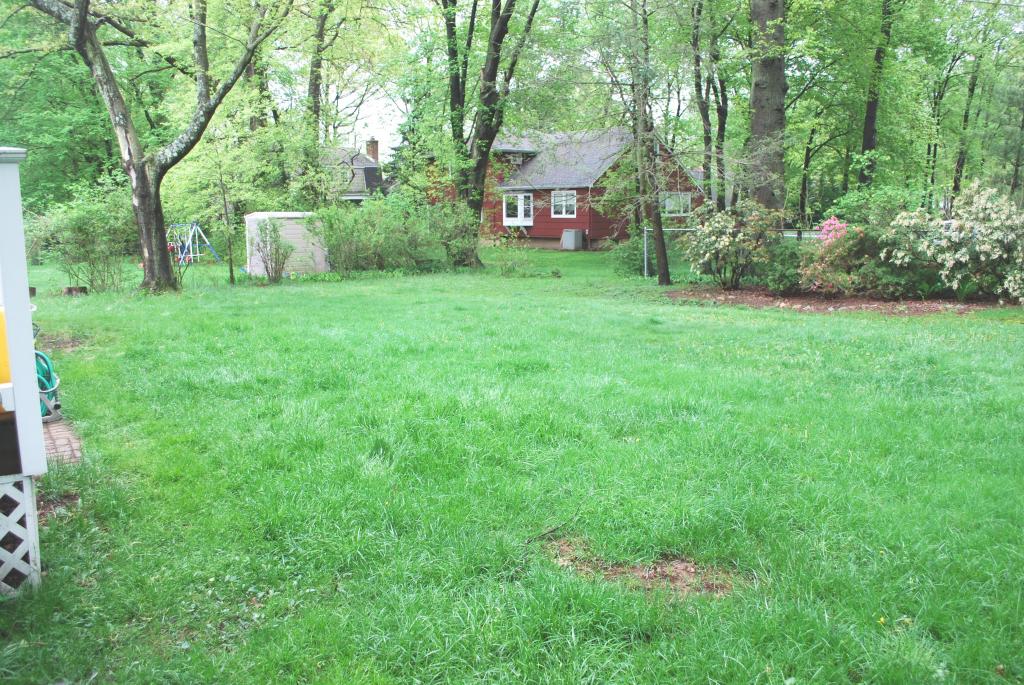 124 HAWTHORNE DR
