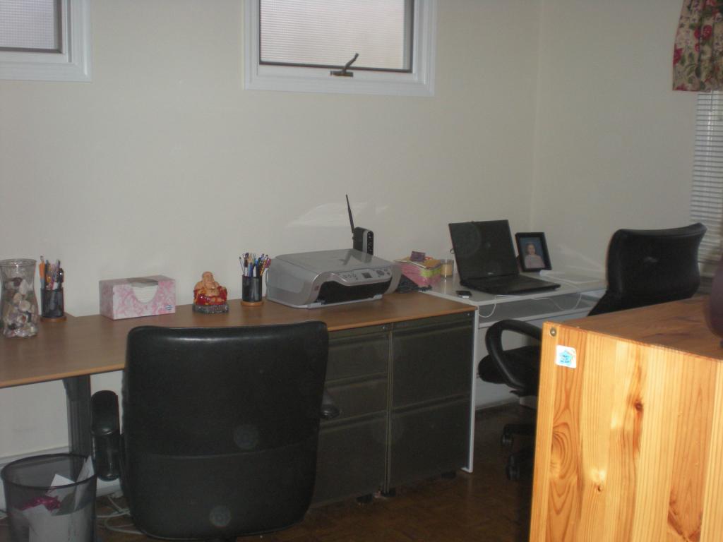 6 BOCKOVEN RD