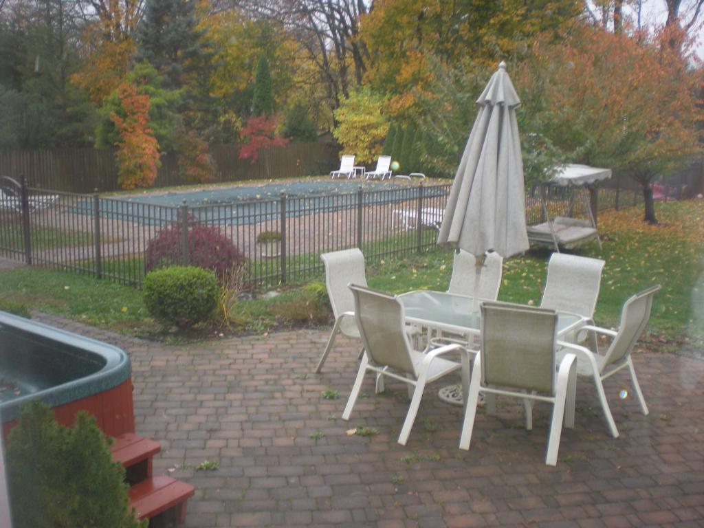 6 BOCKOVEN RD