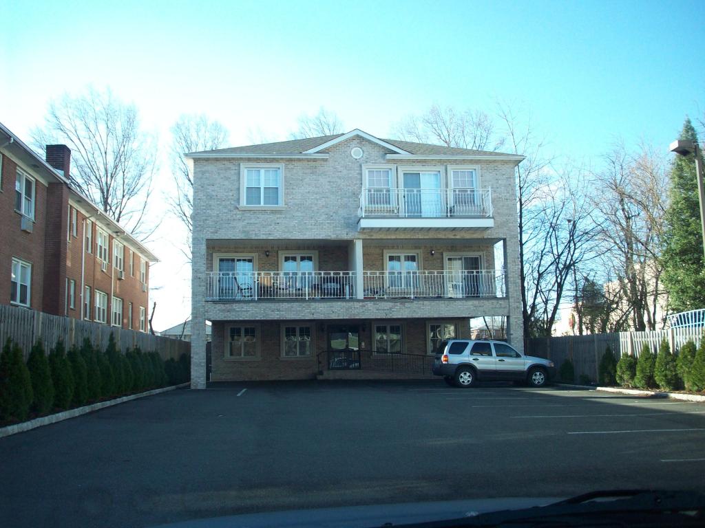 MLS #/Web ID: 2671752
