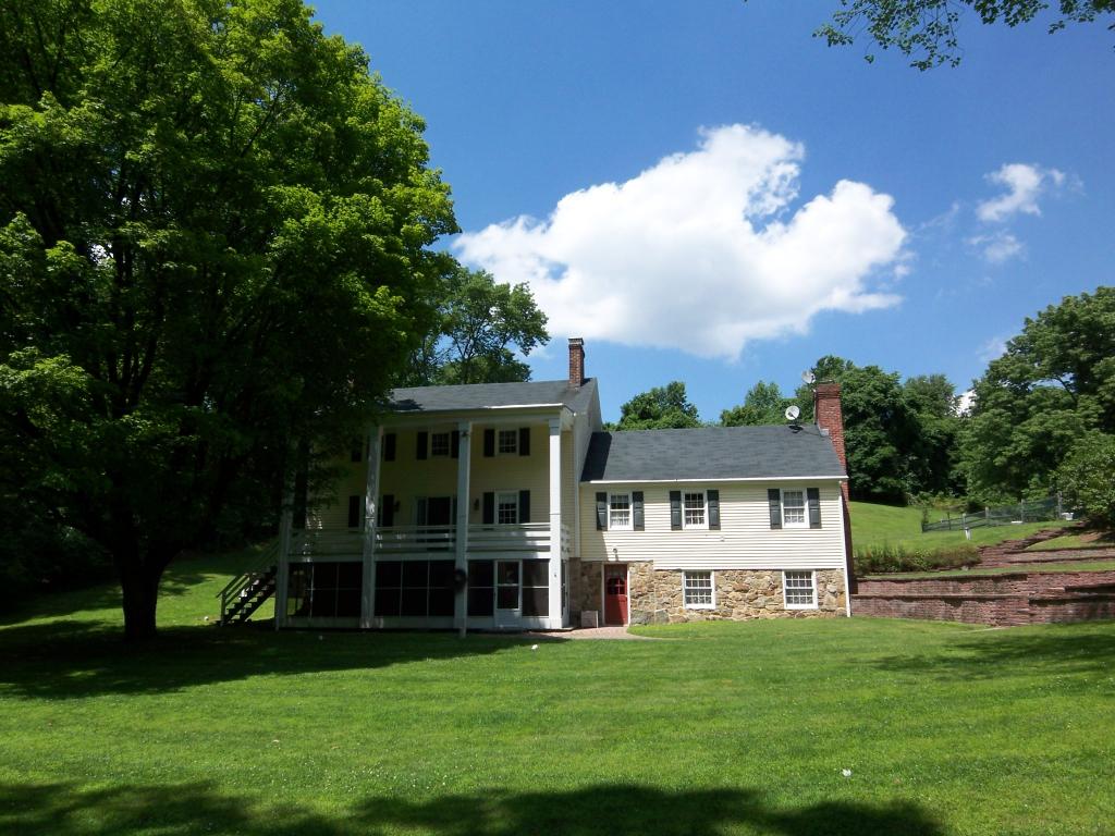 MLS #/Web ID: 2699552