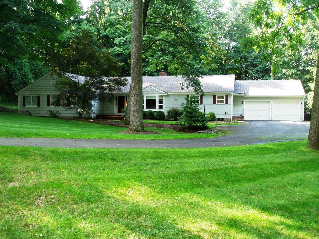 34 Wyndmoor Drive