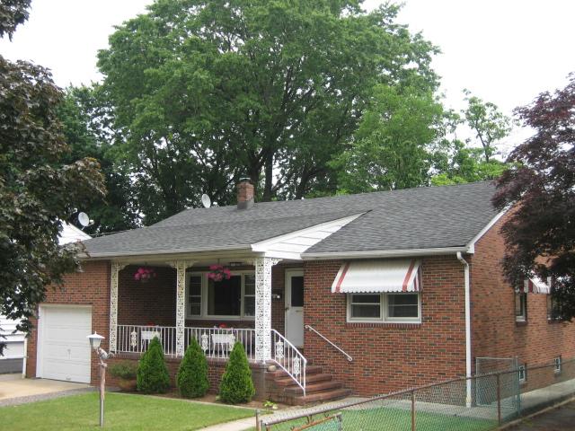 27 W 16TH ST