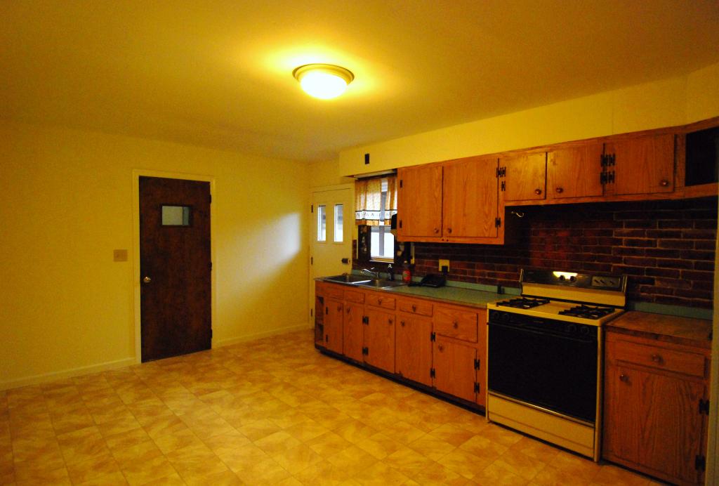 469 VANDERVEER RD