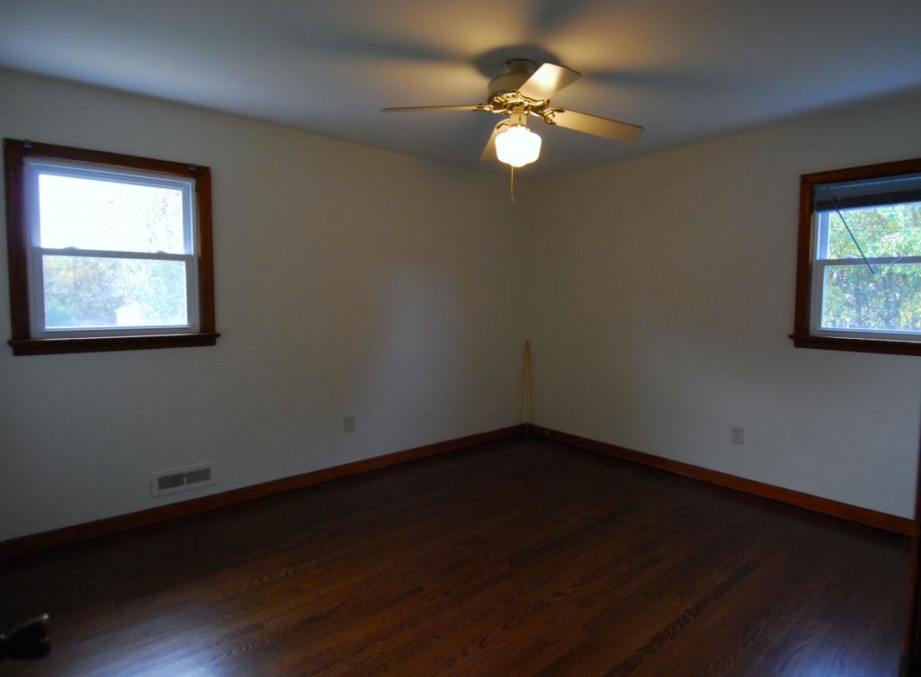 469 VANDERVEER RD