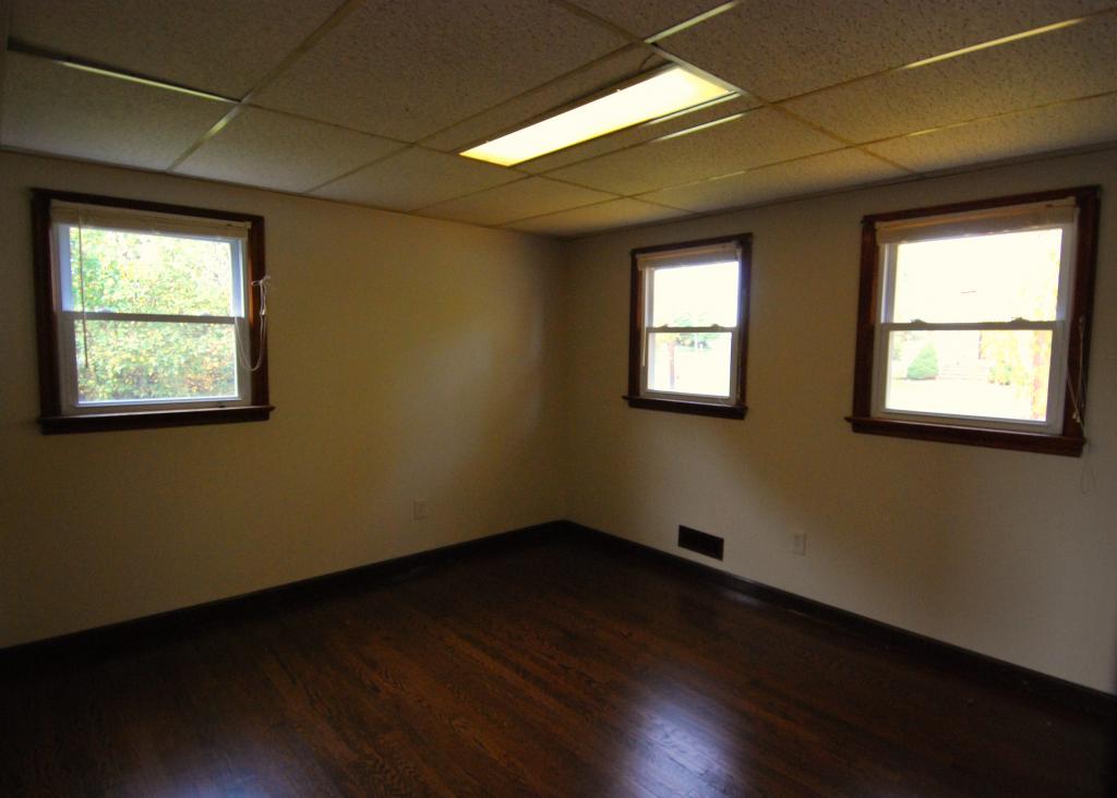 469 VANDERVEER RD