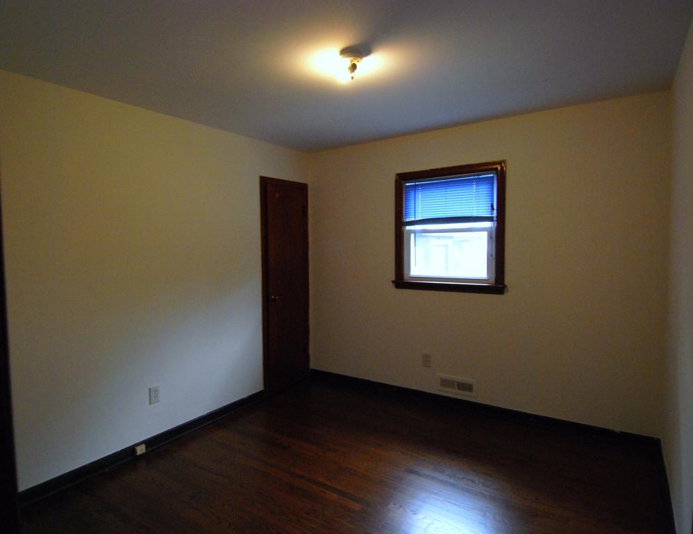 469 VANDERVEER RD