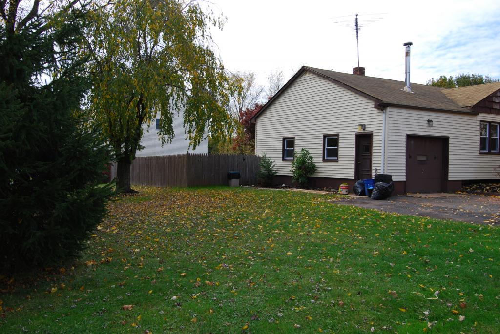 469 VANDERVEER RD