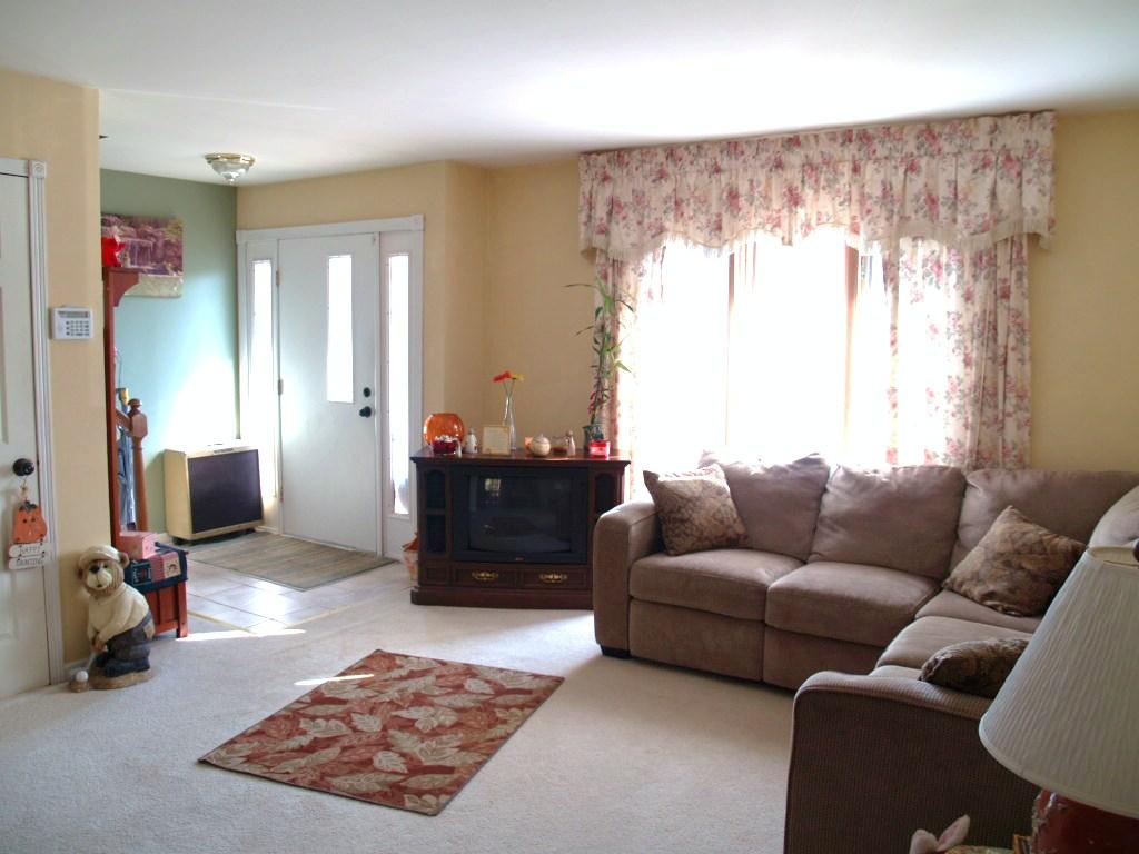 MLS #/Web ID: 2726452