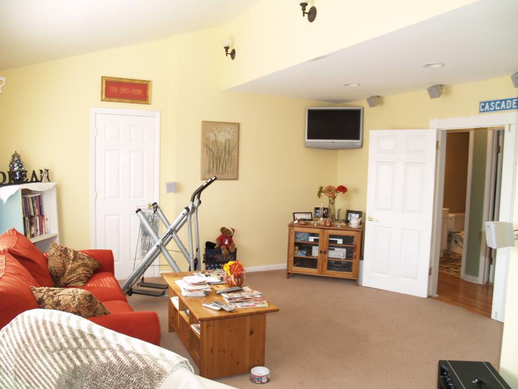 MLS #/Web ID: 2726452