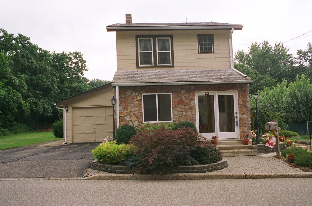 3 BR, 1 BATH HOUSE W/CONVERTED GARAGE, POSS USE AS DEN OR 4TH BR. 2ND HOME ON LOT FOR INCOME POTENTIAL. CLOSE TO RT 80 &amp; 46. OIL HEAT BOTH HOUSES, SEPERATE A/G OIL TANKS &amp; UTILS,WATER/SEWER/ELEC. INCOME POTENTIAL! OWNER STATES ALL  INFORMATION.