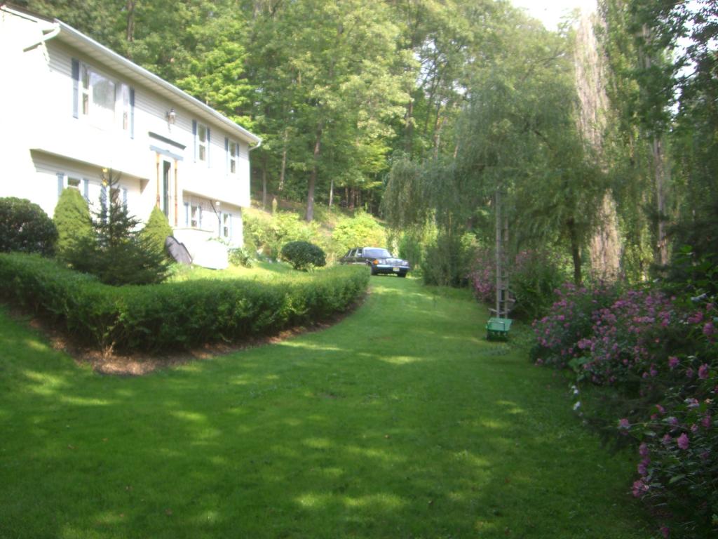 MLS #/Web ID: 2570153