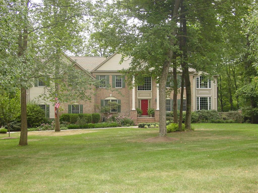 MLS #/Web ID: 2669753