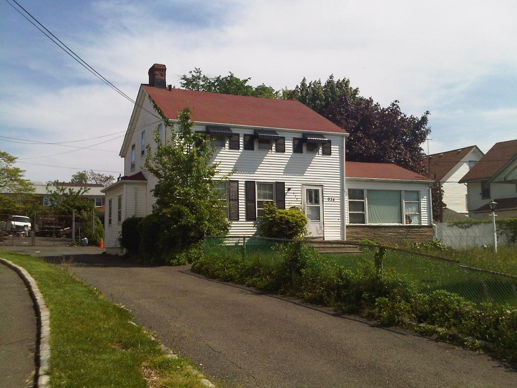 MLS #/Web ID: 2682853