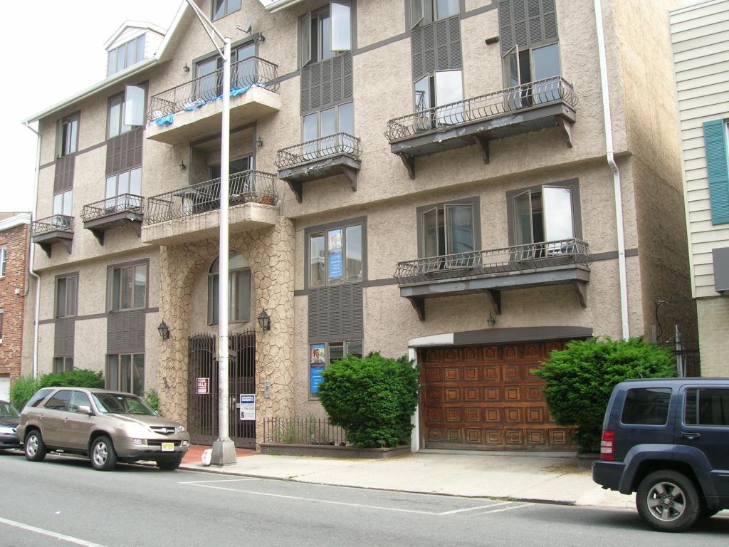 Real Estate for Sale, ListingId:13754952, location: 556 1ST ST Hoboken 07030