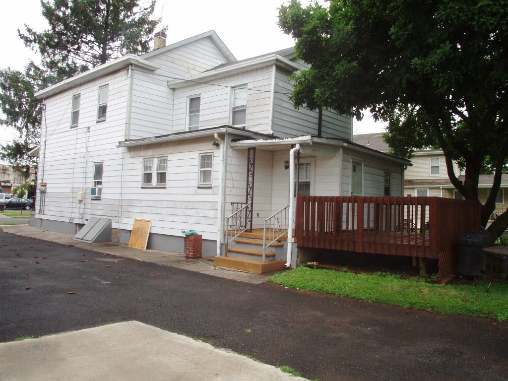 MLS #/Web ID: 2700453