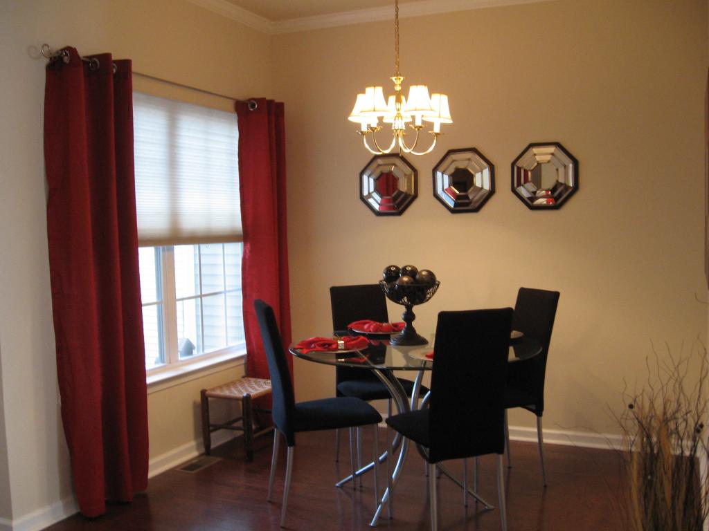 MLS #/Web ID: 2700553