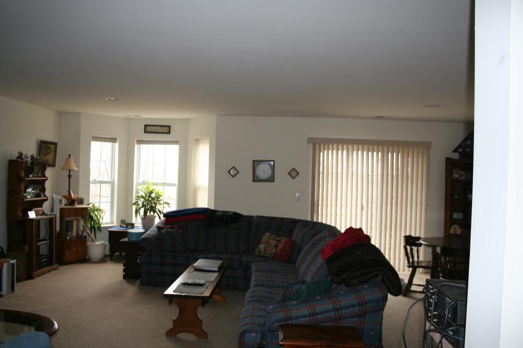 MLS #/Web ID: 2700553