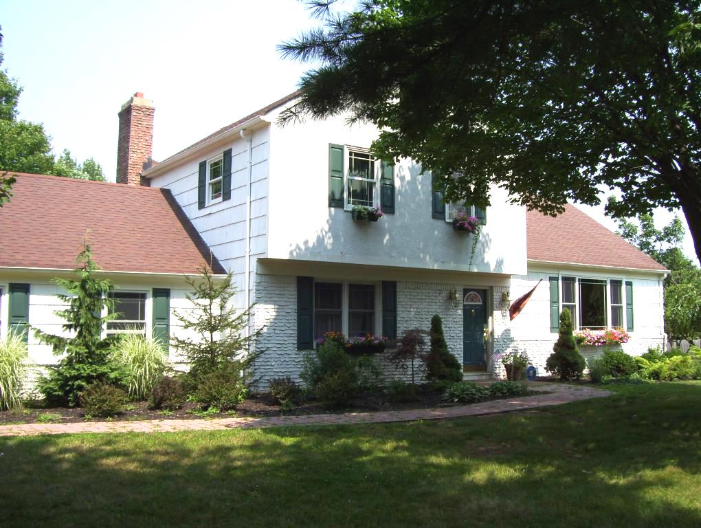 MLS #/Web ID: 2708953